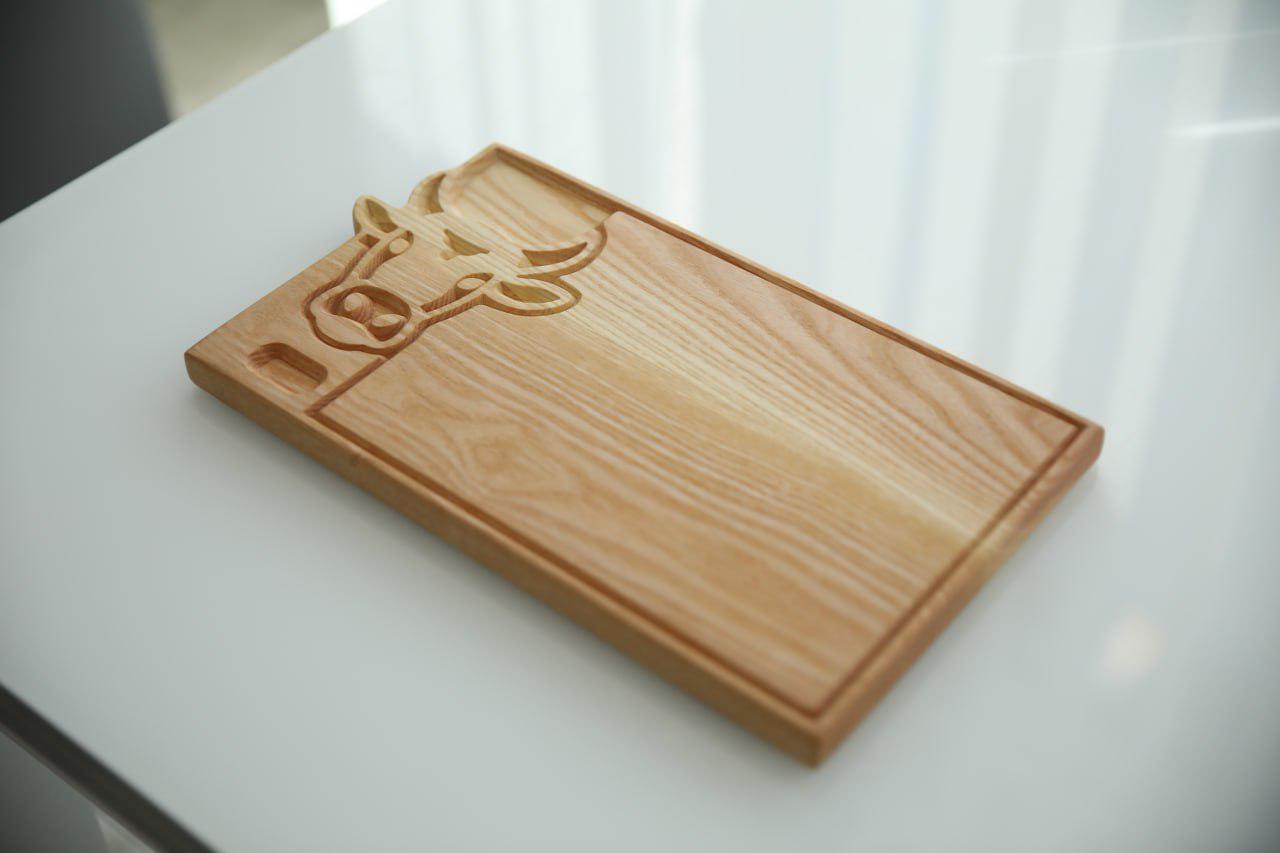 Деревянная дощечка Бык прямоугольная Ясень 35х20х2см (WDK-44.1)