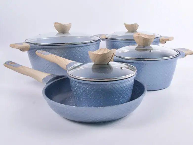 Набор посуды с крышками BN-339 9 предметов (opt-104127) Набор посуды с крышками BN-339 9 предметов (opt-104127)