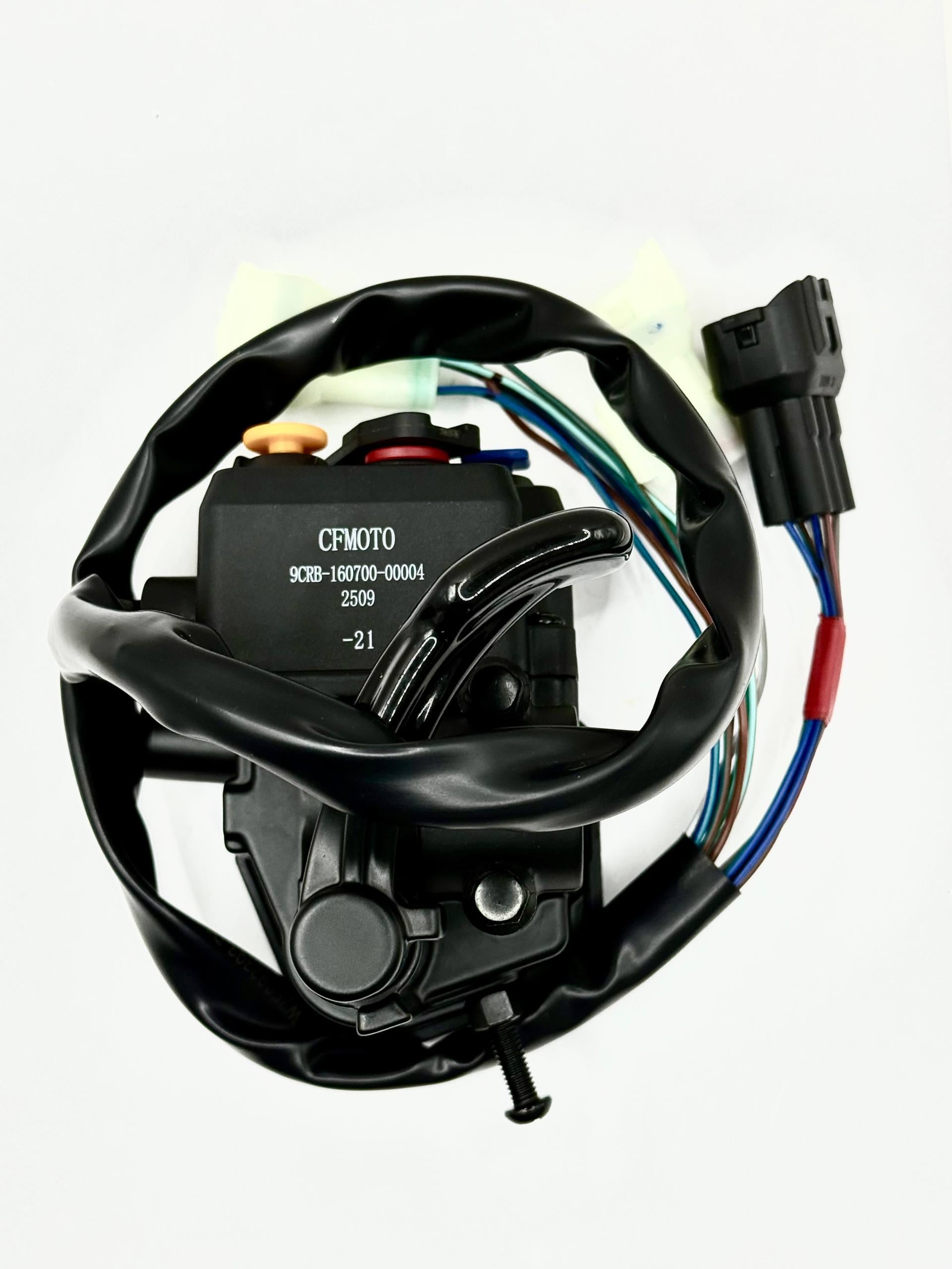 Блок переключателей на руль правый CFMOTO 9CRB-160700 (KL33)