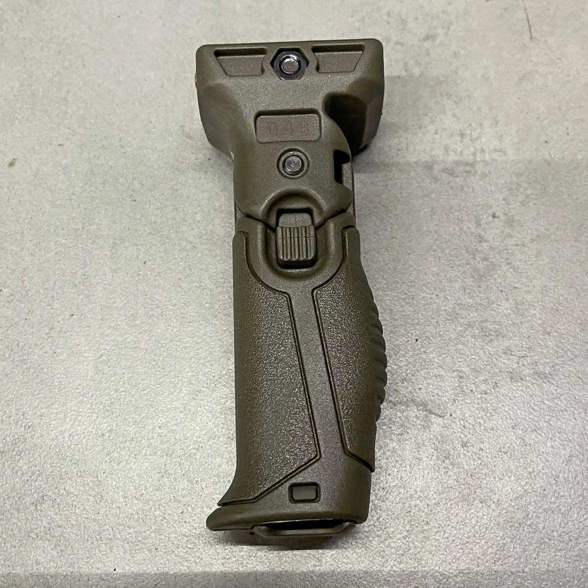 Рукоятка переноса огня DLG Tactical DLG-048 на Picatinny складная Олива (242254) - фото 2 Рукоятка переноса огня DLG Tactical DLG-048 на Picatinny складная Олива (242254) - фото 2