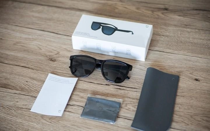 Сонцезахисні окуляри Mi Polarized Explorer Sunglasses з поляризованими лінзами Чорний (11483525) - фото 14 Сонцезахисні окуляри Mi Polarized Explorer Sunglasses з поляризованими лінзами Чорний (11483525) - фото 14