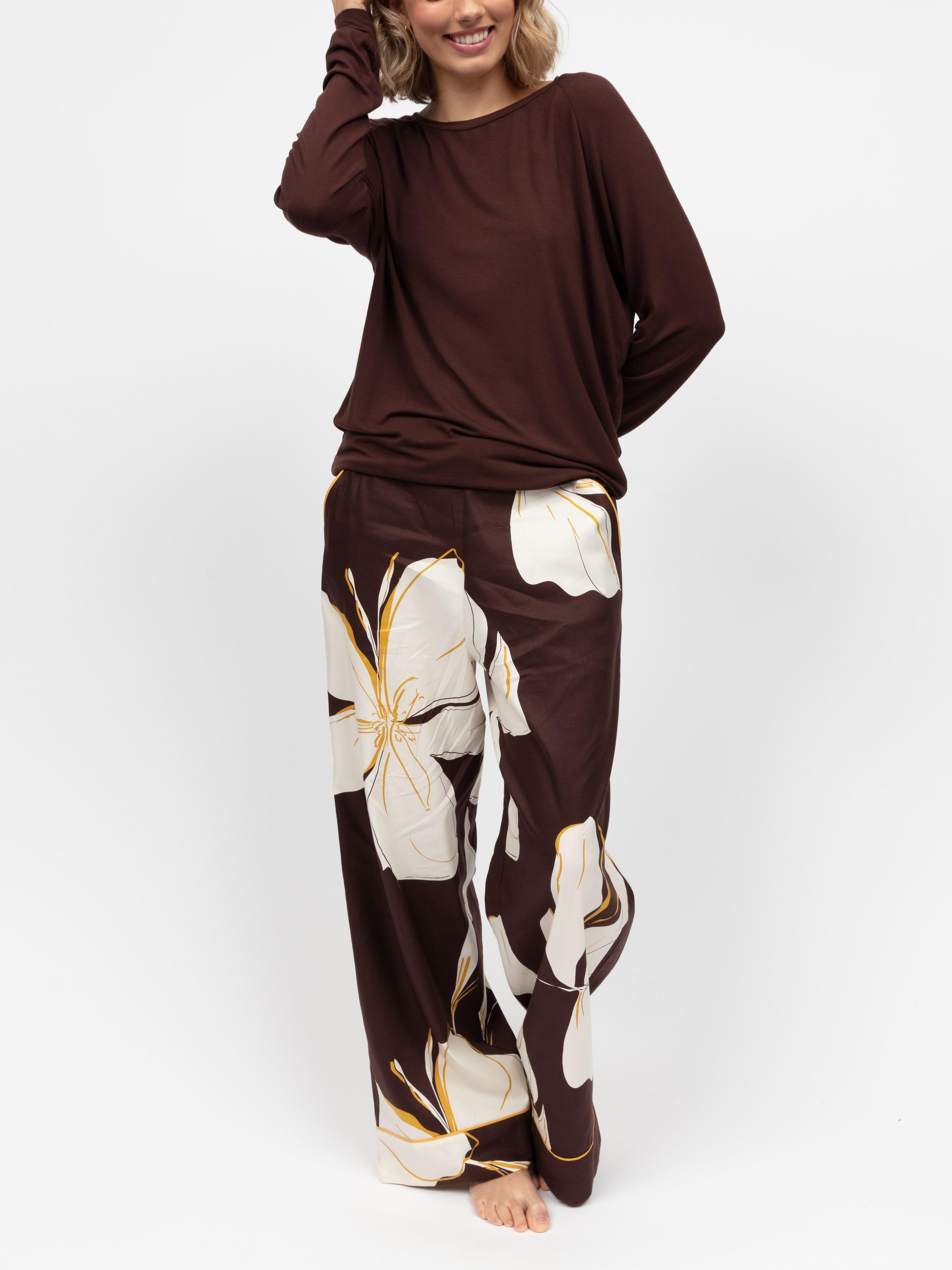 Пижама женская CYBERJAMMIES Claudia 5097-5094 22/4XL Коричневый с цветочным принтом (5051877611047)