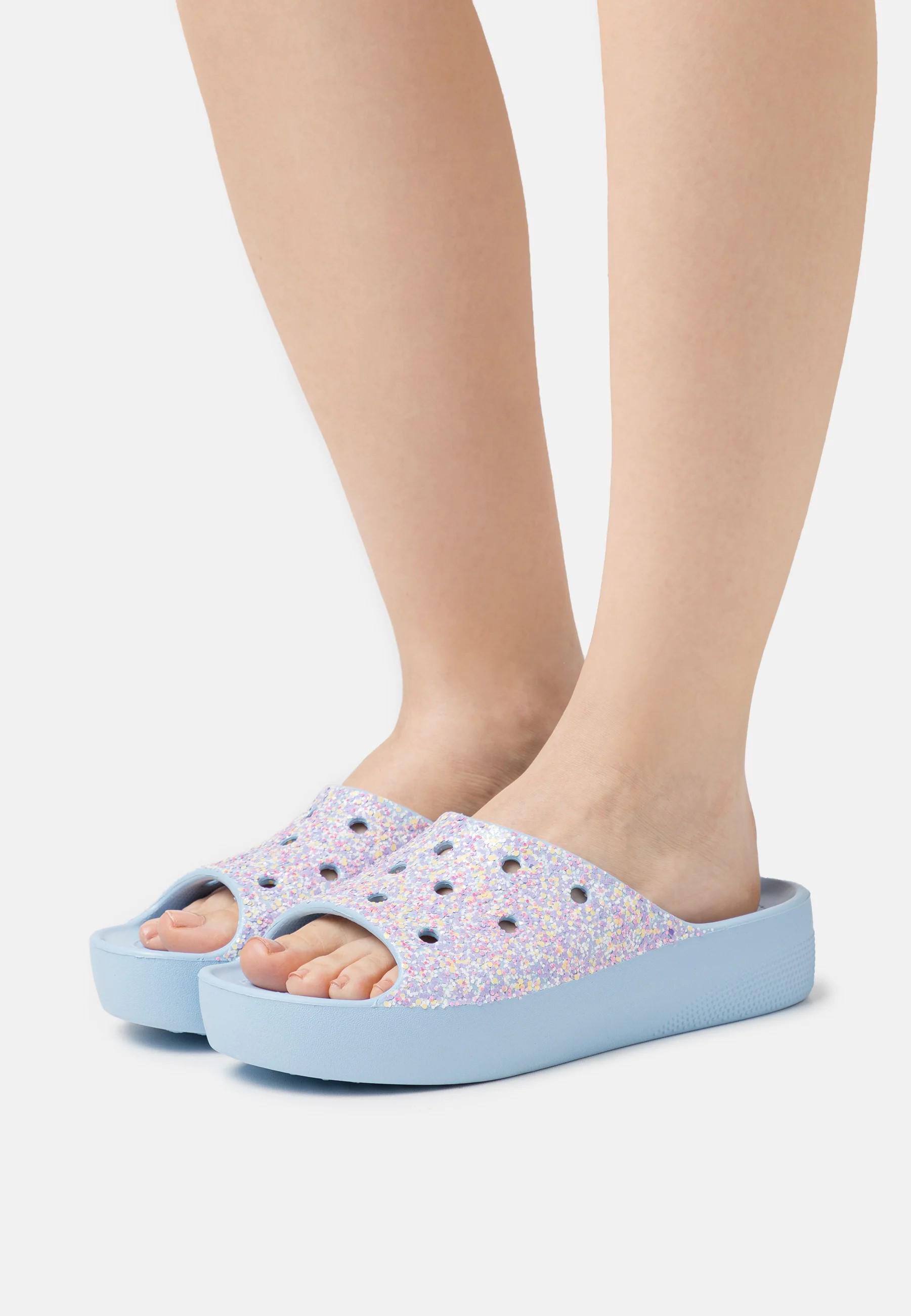 Слайди Crocs Classic Platform Glitter Slide р. 38-39 Blue Calcite/Multi (14907081) - фото 9