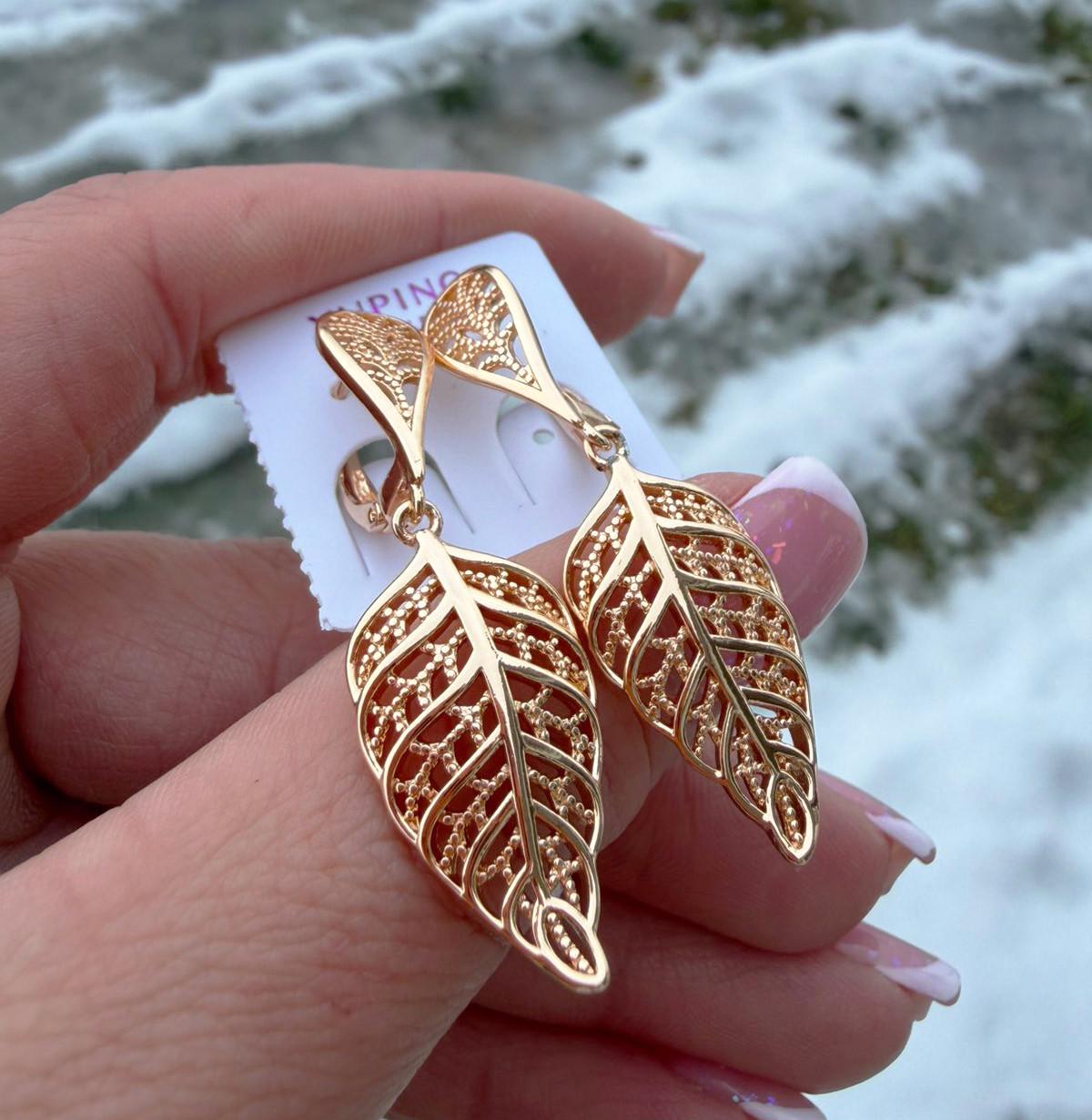 Серьги Xuping Листочки ювелирный сплав 18к 585п 4 см Золотой (322-001)