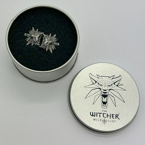 Запонки для рубашки Ведьмак Cufflinks Witcher в боксе - фото 4