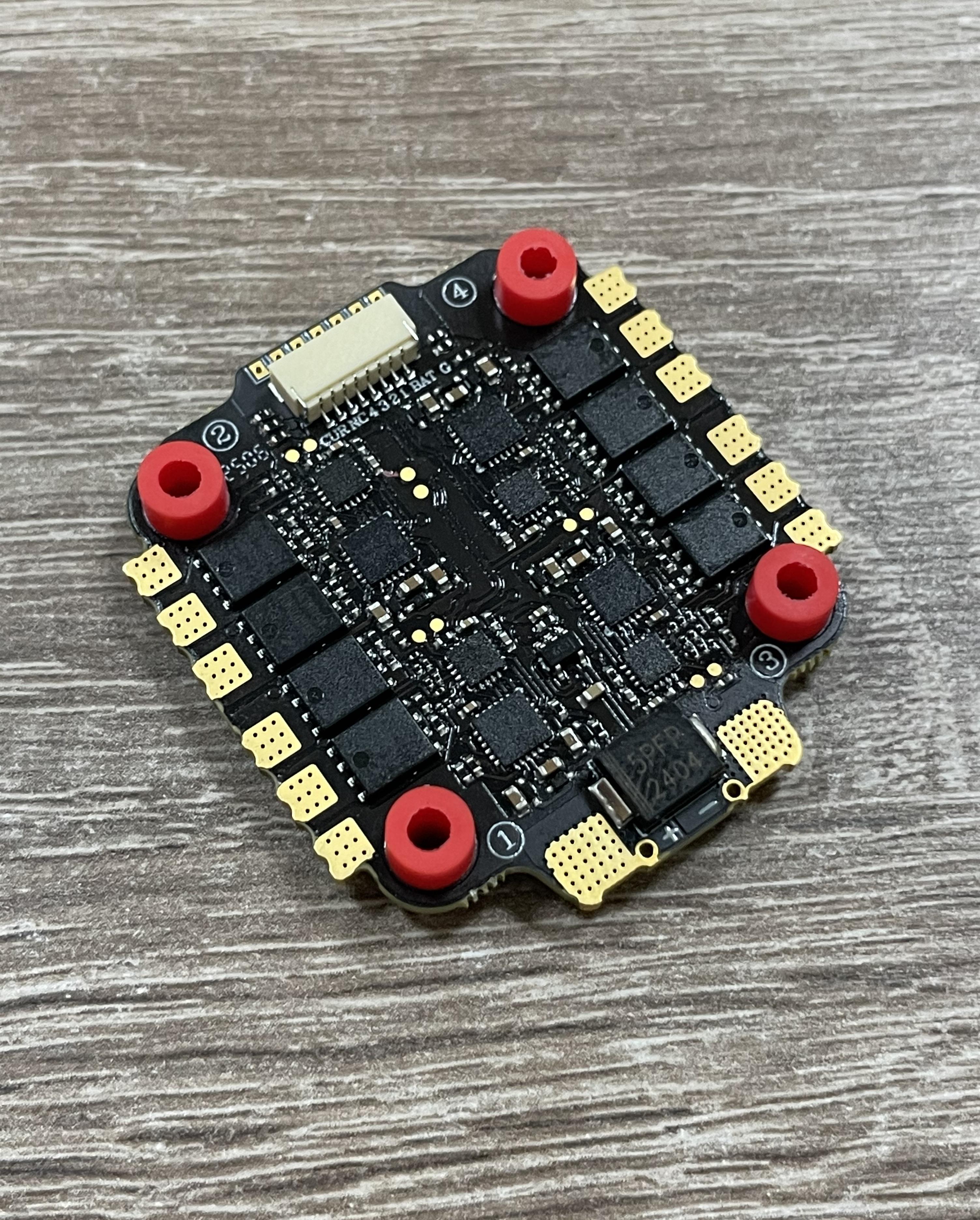 Регулятор моторов ESC 65A Skystars 8S KO60 Blheli_32 для FPV дронов (00-00026732)