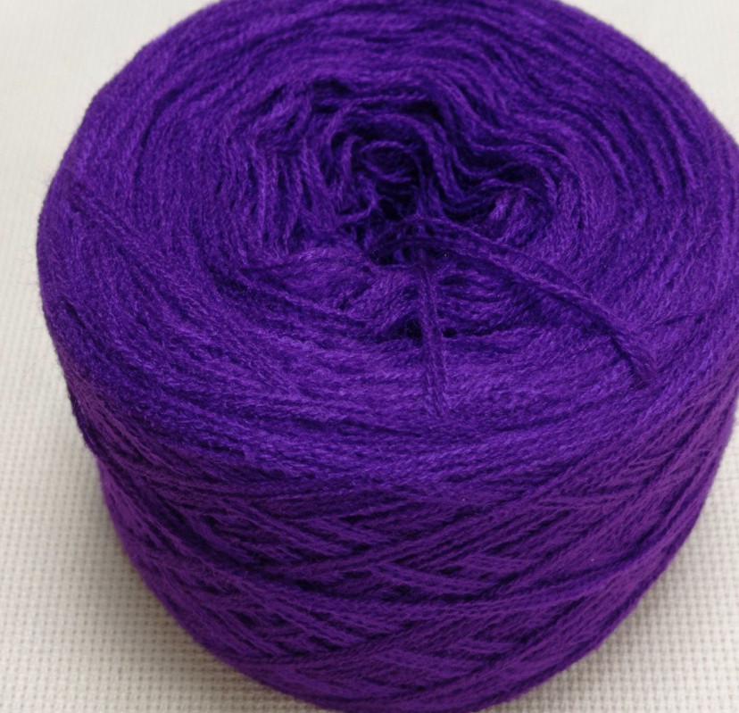 Нитка акрилова для вишивки 50 г Фіолетовий 084 (1872) - фото 2 Нитка акрилова для вишивки 50 г Фіолетовий 084 (1872) - фото 2