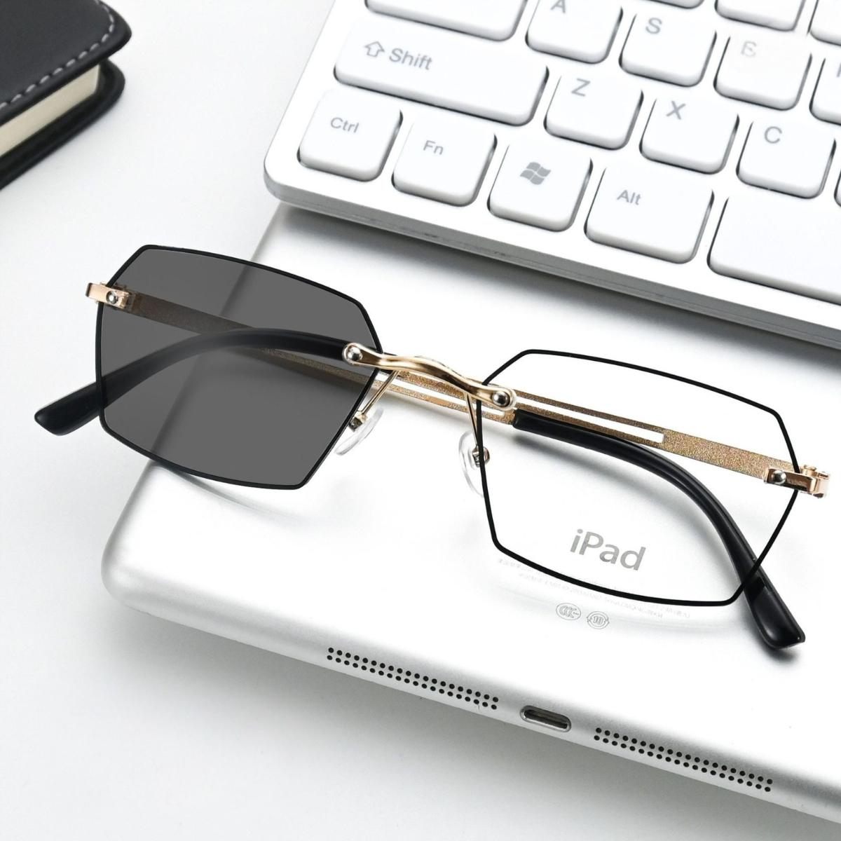 Фотохромні окуляри PhotoGlas для читання з блокуванням синього світла/діоптрія +3,0 оправа Золотистий (2391) - фото 3