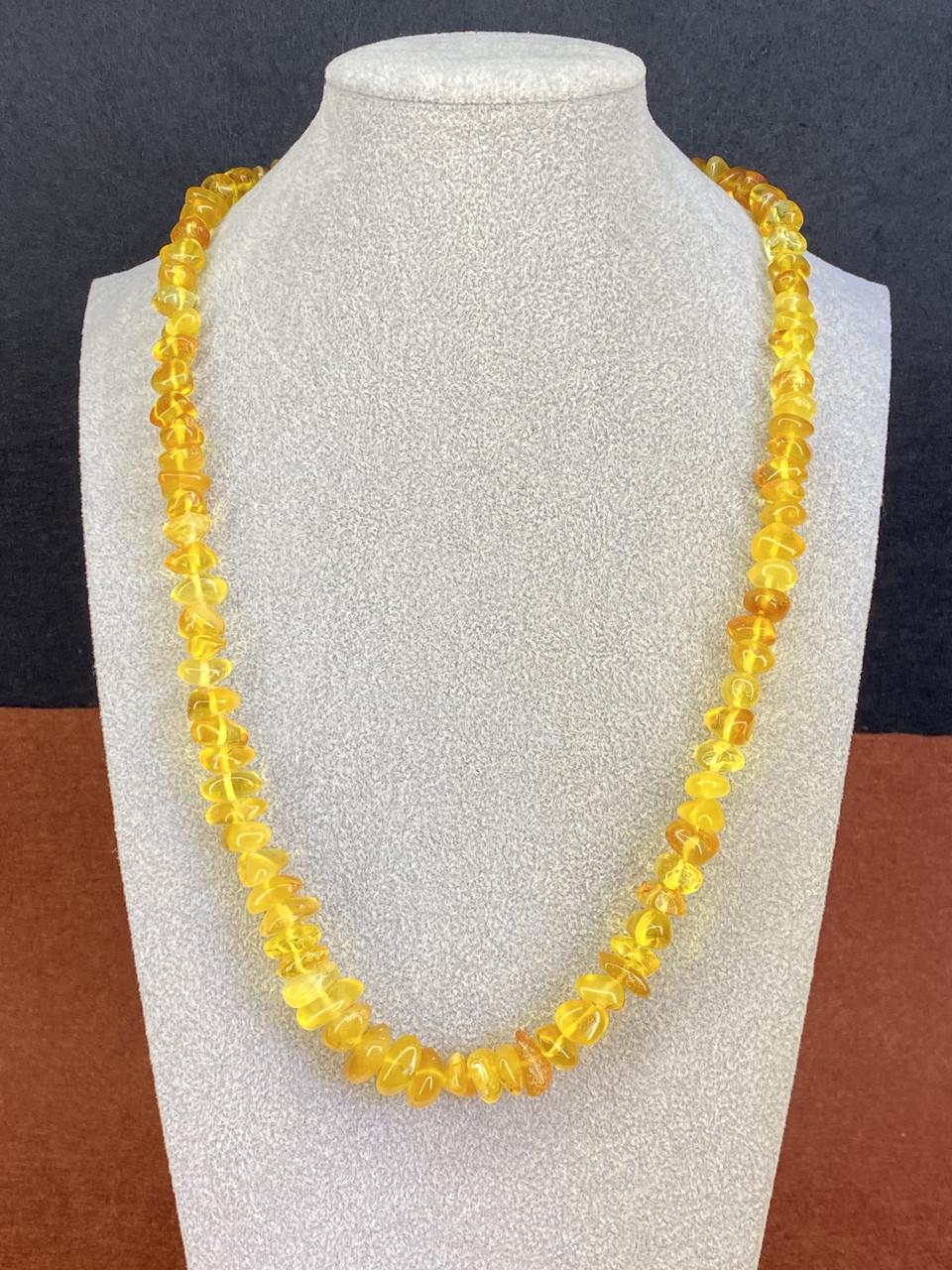 Ожерелье из янтаря лечебное 63 см (н-286) Ожерелье из янтаря лечебное 63 см (н-286)