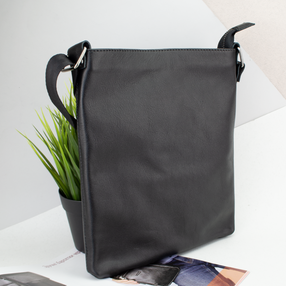 Сумка мужская кожаная Handycover S240 без карманов на молнии Черный