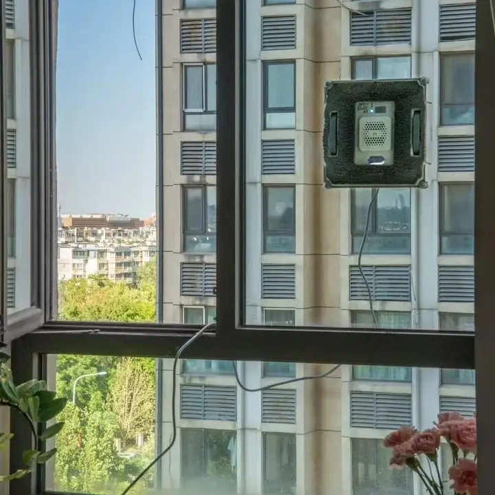 Робот для мойки окон HUTT A1 White - фото 9