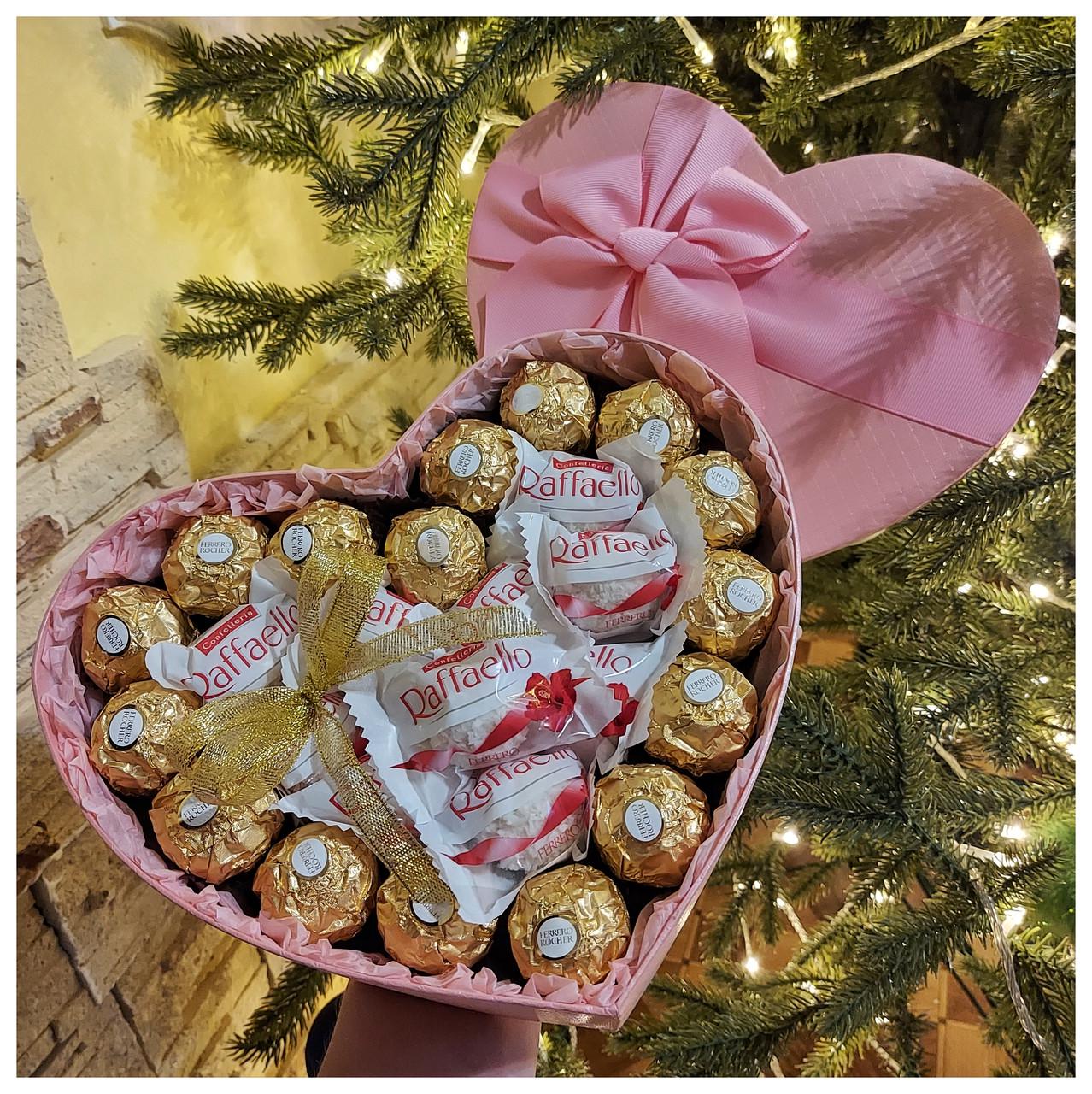 Подарунковий бокс з ферреро і рафаелло у коробкі серцем Рожевий (1480147929) - фото 2