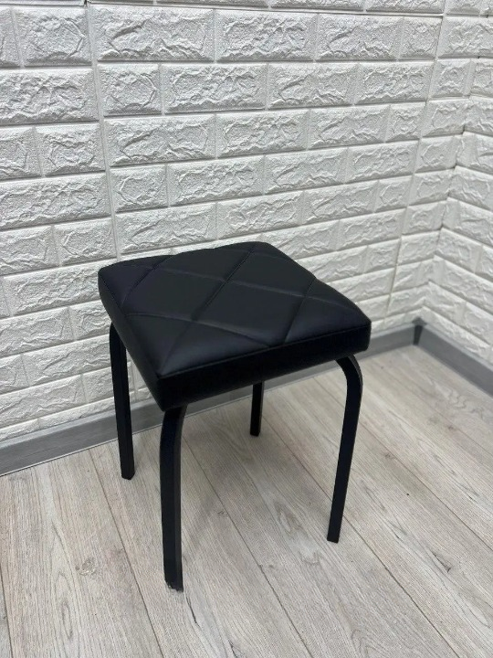 Табурет кухонний Tutti Lux 30х30х45 см Чорний (28374662)