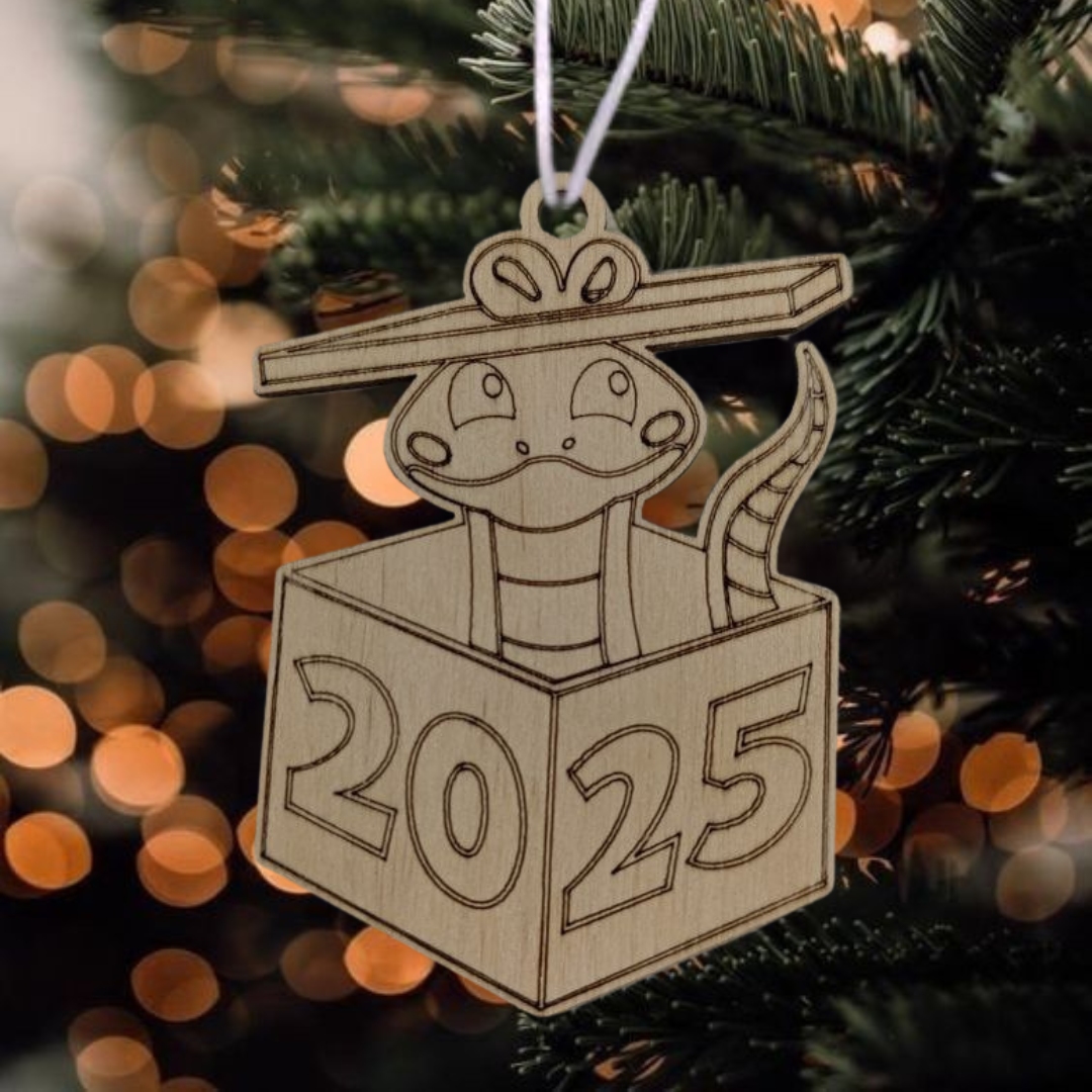 Елочная игрушка новогодняя деревянная с гравировкой Символ года Змея 2025 Крафт (60028) Елочная игрушка новогодняя деревянная с гравировкой Символ года Змея 2025 Крафт (60028)