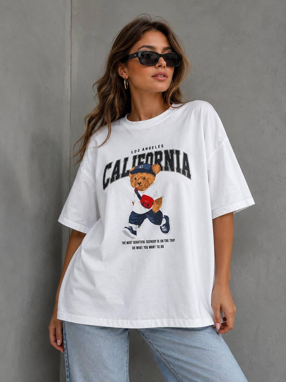 Футболка женская A-N 25125 Мишка удлиненная свободный крой CALIFORNIA OS Белый (3436)