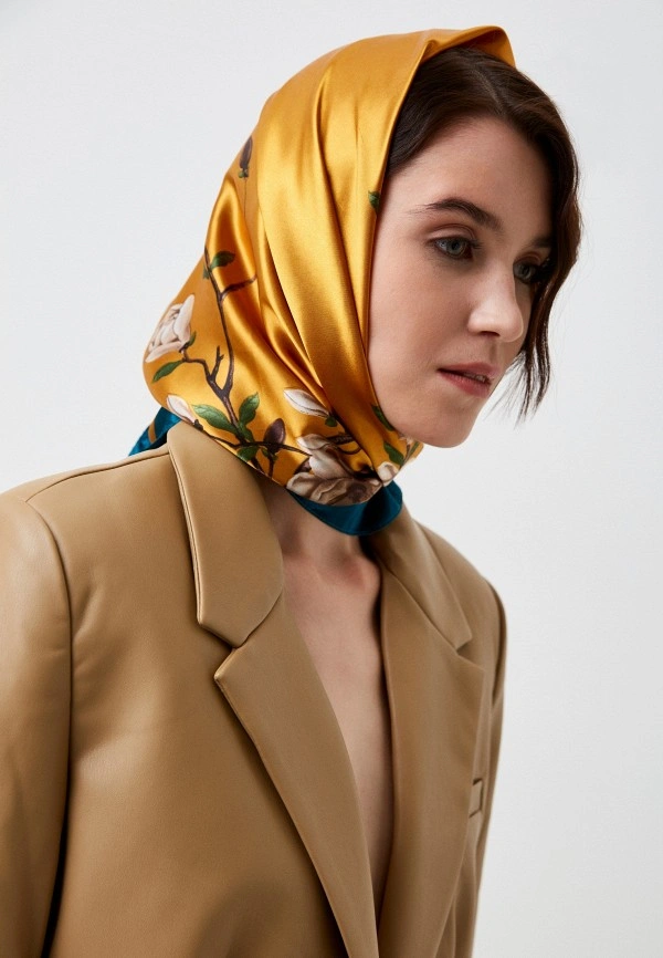 Платок шелковый Цветочный рай Mosi 90х90 см Желто-голубой - фото 4