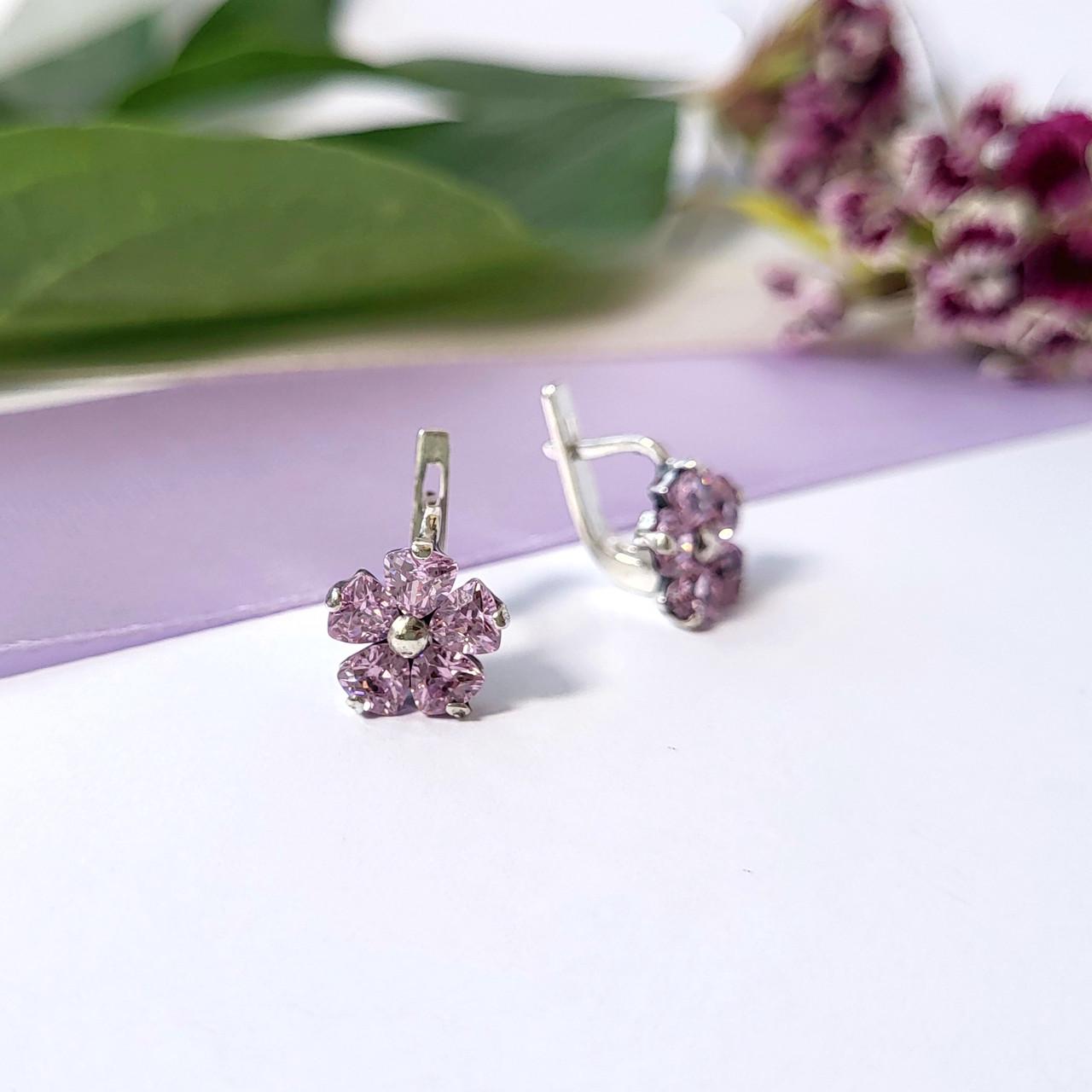 Серьги Цветок с розовыми камнями из серебра 925 пробы 2,75 г (2270)