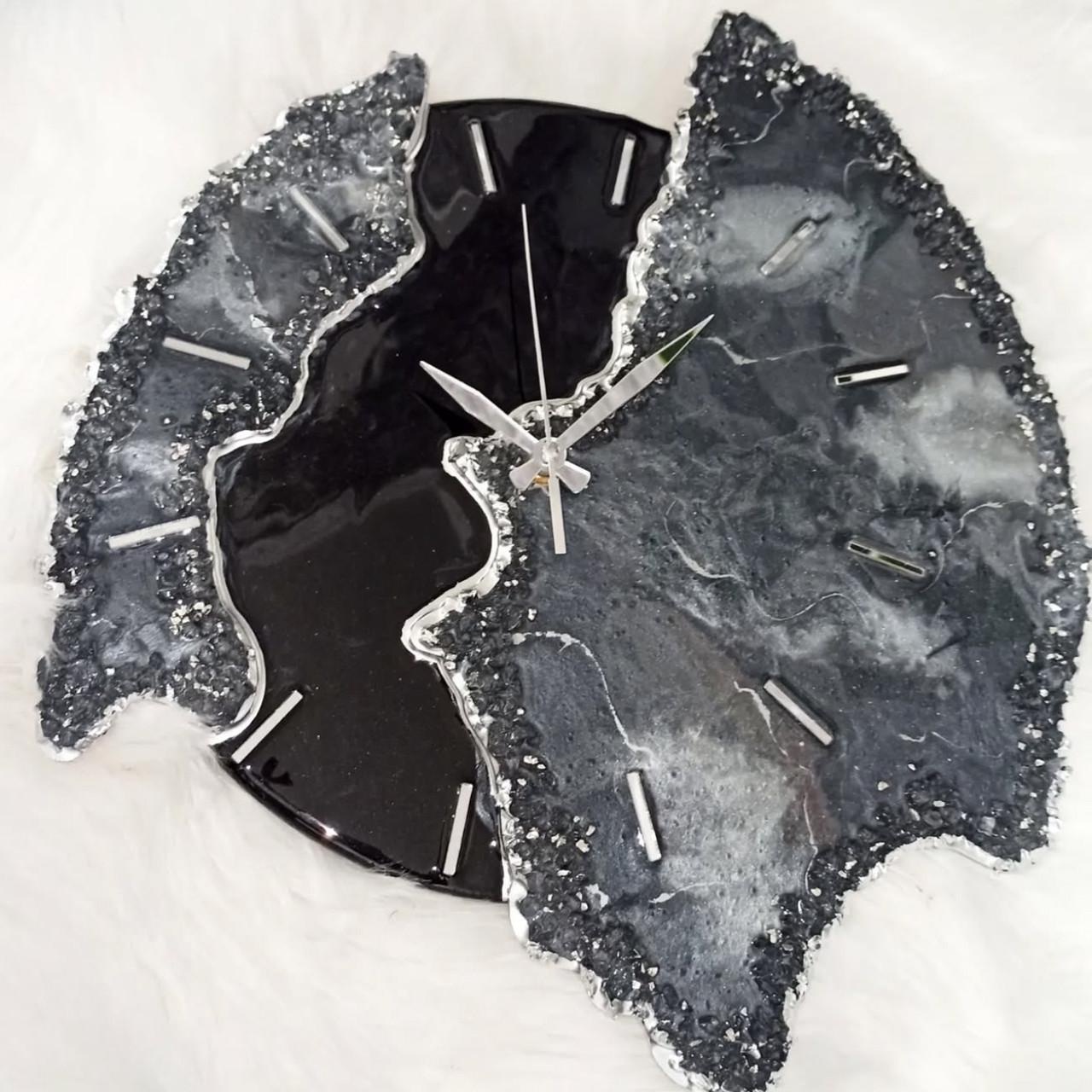 Часы объемные настенные из эпоксидной смолы Лепестки 80 см