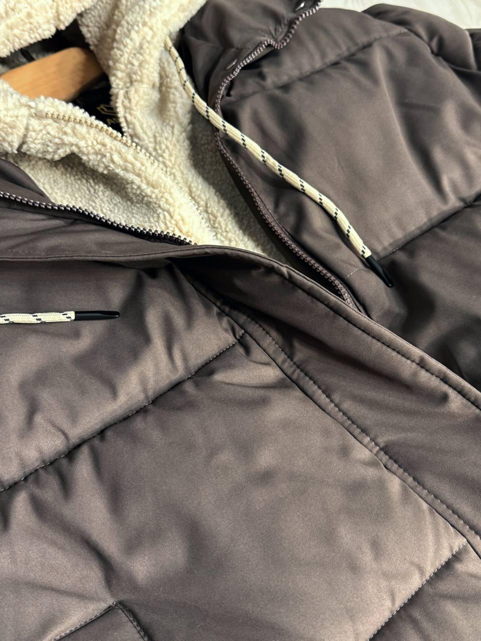 Куртка жіноча LADY YEP 8096 оверсайз з капюшоном і хутром тедді р. 44 Коричневий (4796) - фото 8