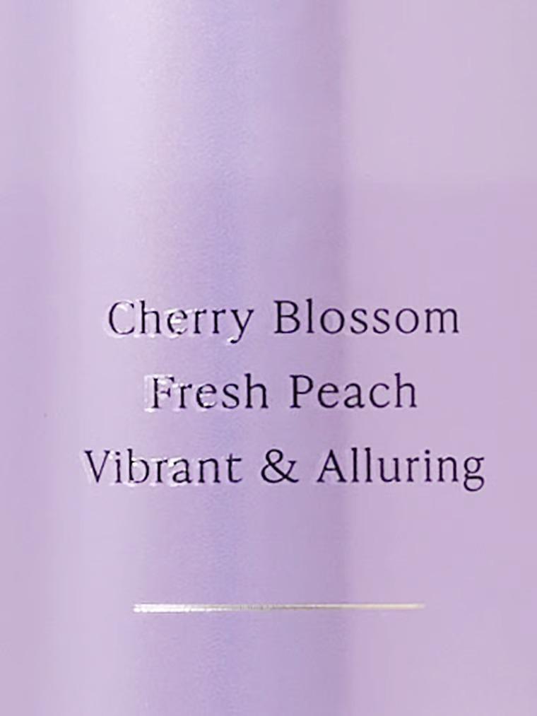 Спрей для тела Victoria's Secret Love Spell Fragrance Mist 250 мл (26972018) - фото 2 Спрей для тела Victoria's Secret Love Spell Fragrance Mist 250 мл (26972018) - фото 2