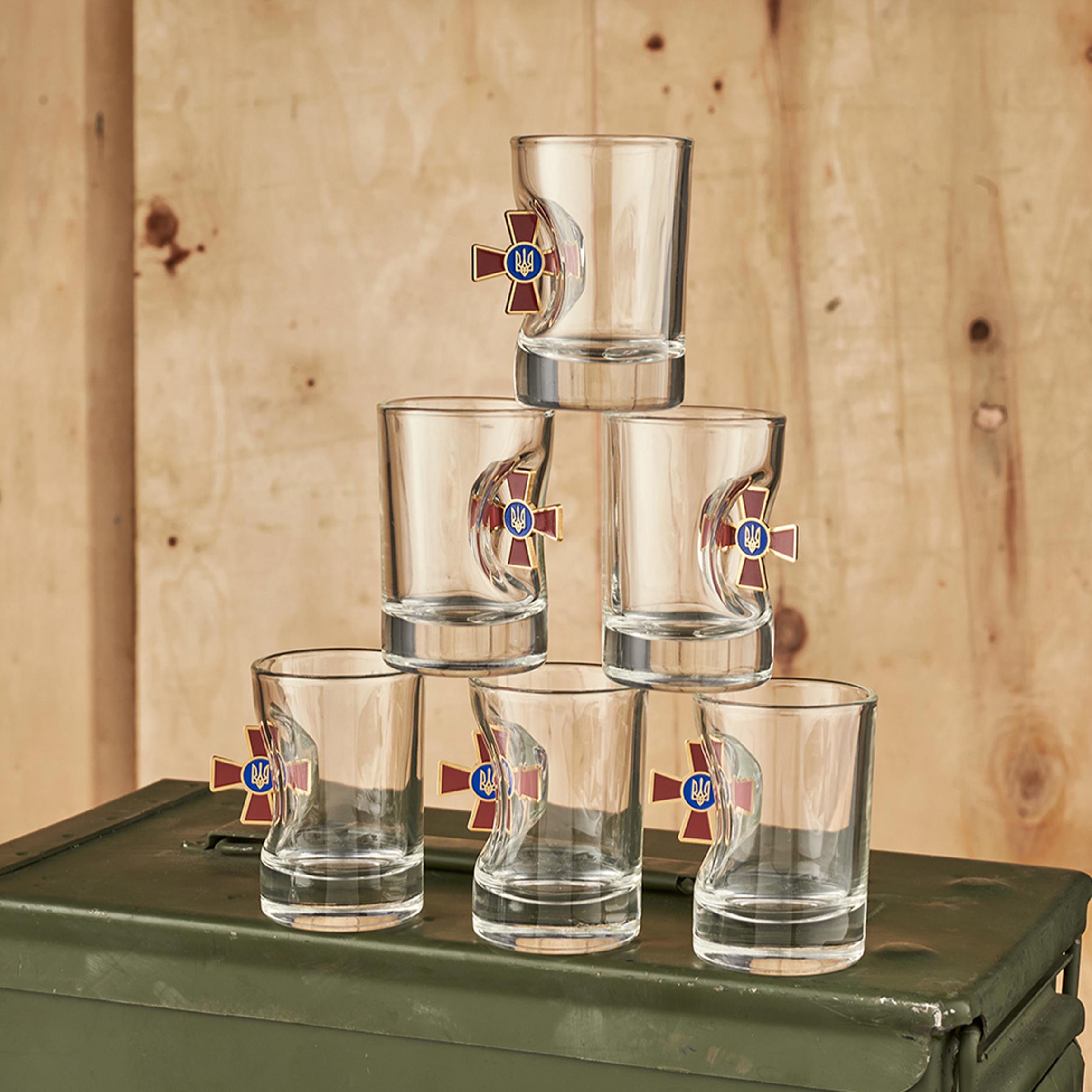 Набор VSKLO БК маленький графин и рюмки ВСУ (28918607) - фото 6 Набор VSKLO БК маленький графин и рюмки ВСУ (28918607) - фото 6