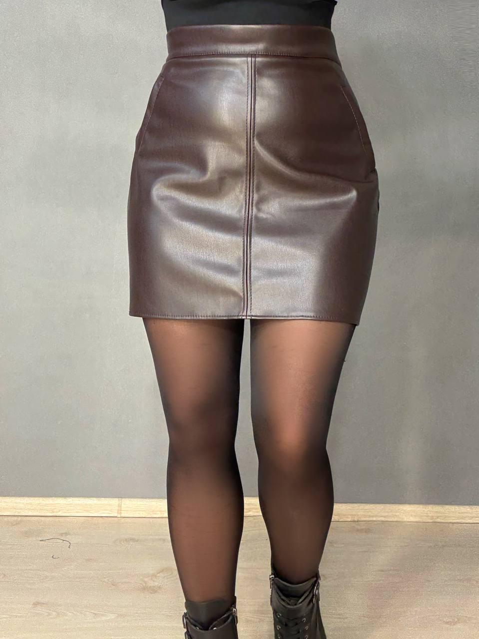 Юбка женская Gritana 878 из эко-кожи короткая трапеция M Коричневый (5693) - фото 7 Юбка женская Gritana 878 из эко-кожи короткая трапеция M Коричневый (5693) - фото 7