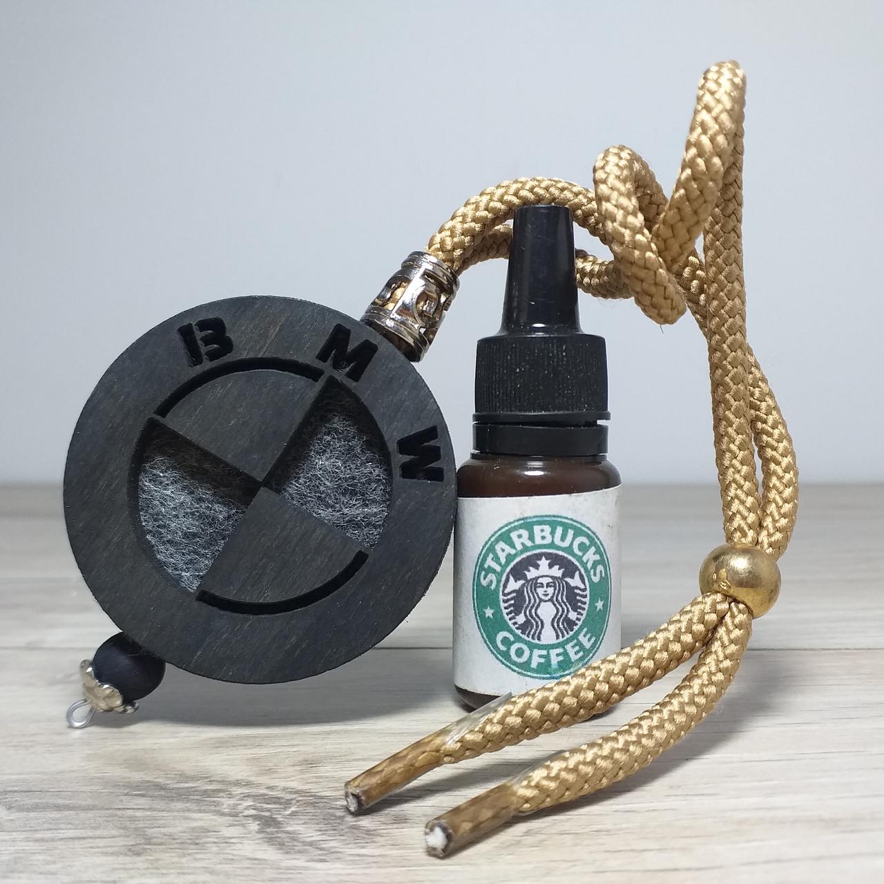 Ароматизатор-подвеска для авто из дерева и войлока с логотипом BMW и ароматом Starbucks Coffee (KG-12240) - фото 2 Ароматизатор-подвеска для авто из дерева и войлока с логотипом BMW и ароматом Starbucks Coffee (KG-12240) - фото 2