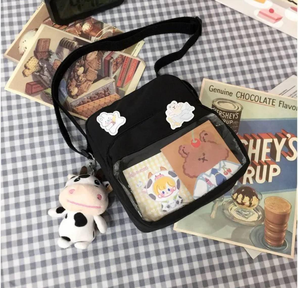 Сумочка для дівчинки із іграшкою брелоком і значками в японському стилі Чорний (2596914489) - фото 7