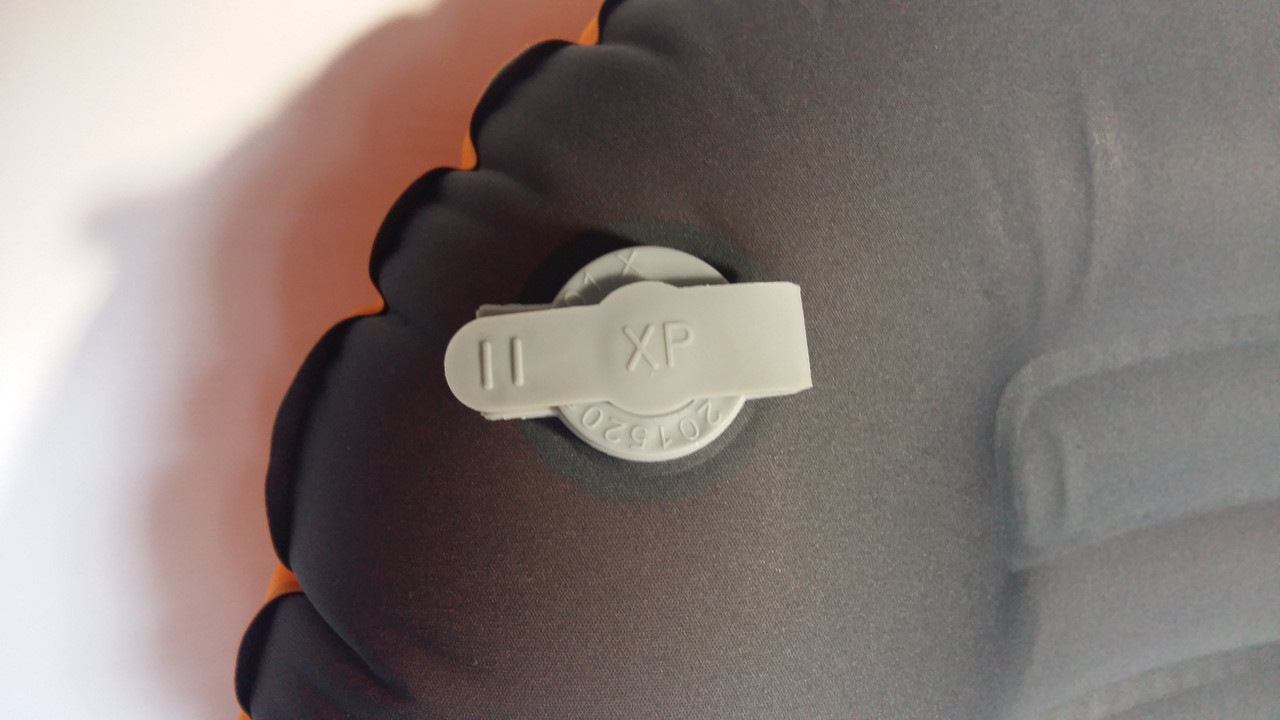 Подушка надувная Tramp под голову (TRA-159) - фото 4