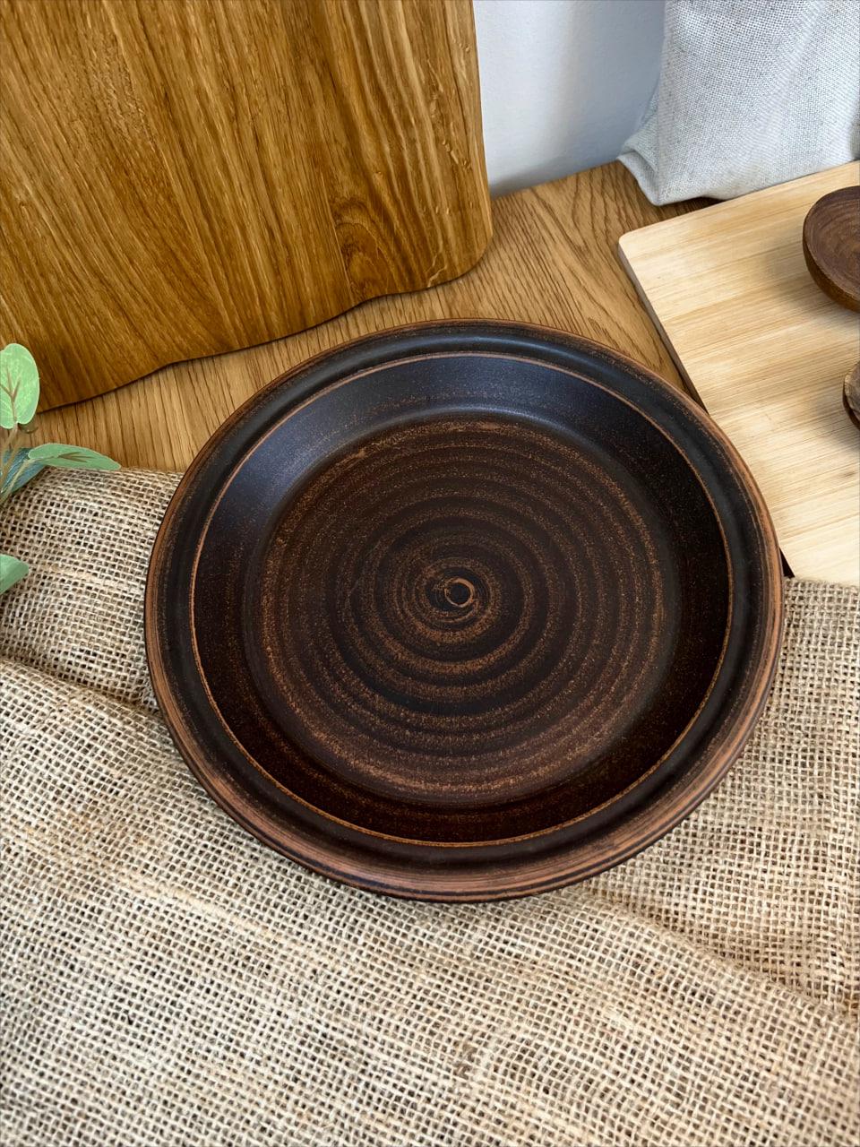 Тарілка керамічна глиняна гладка 24 см (3003-6) - фото 3 Тарілка керамічна глиняна гладка 24 см (3003-6) - фото 3