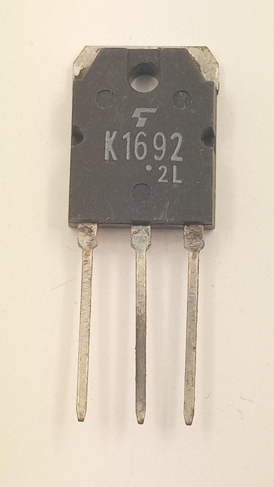 Транзистор 2SK1692 n-channel 900V 7A 125W TO-3P (05609)