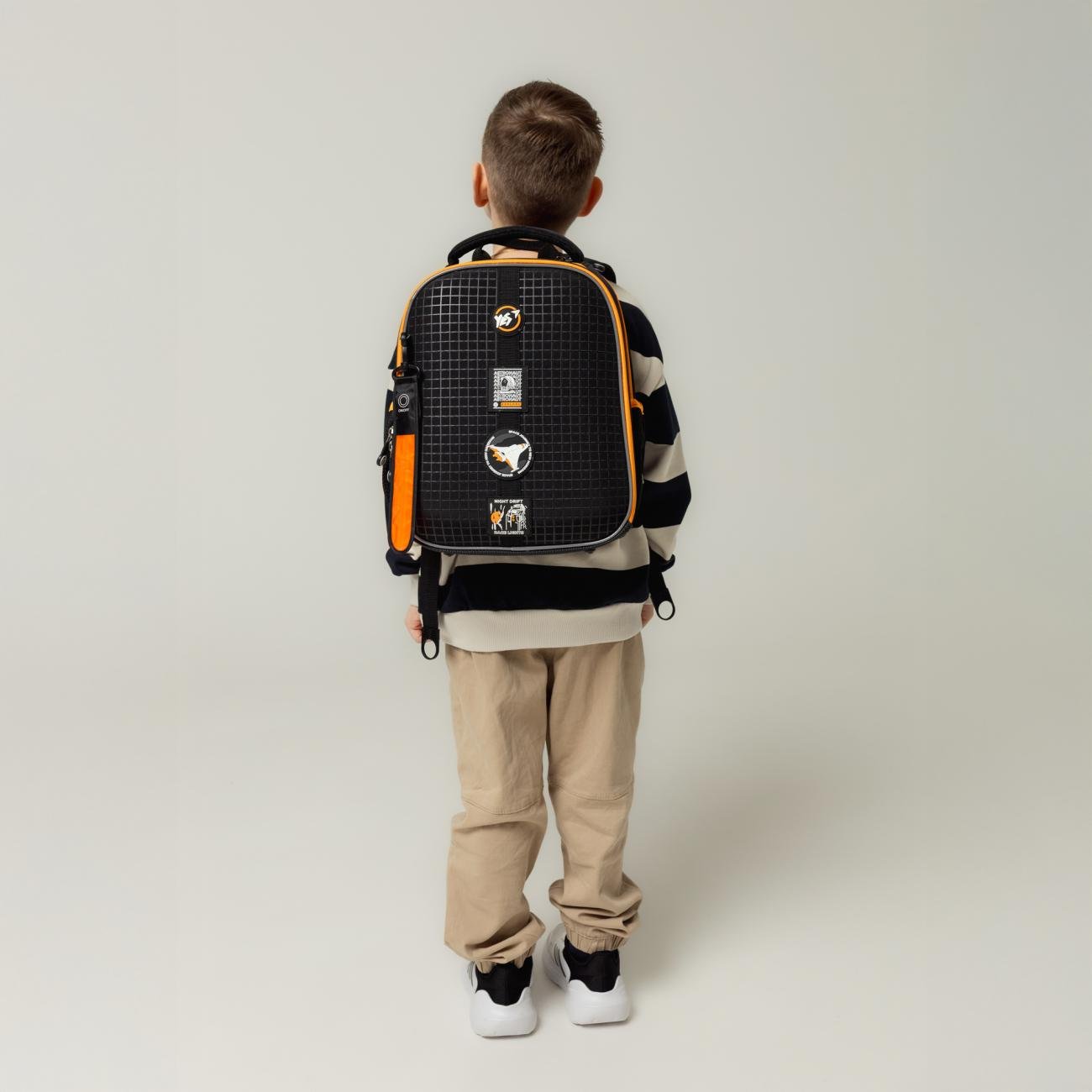 Рюкзак шкільний каркасний з ортопедичною спинкою YES H-100 Space (000995070) - фото 6 Рюкзак шкільний каркасний з ортопедичною спинкою YES H-100 Space (000995070) - фото 6