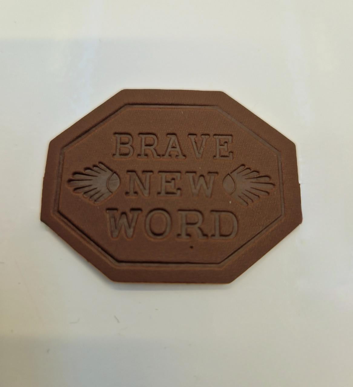Нашивка кожаная пришивная Brave new world 4,5х3,6 см Коричневый (2221835044)
