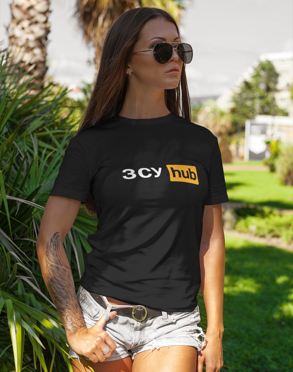 Футболка женская Mishe 11000077 с принтом XXXL Черный (11000077_7)