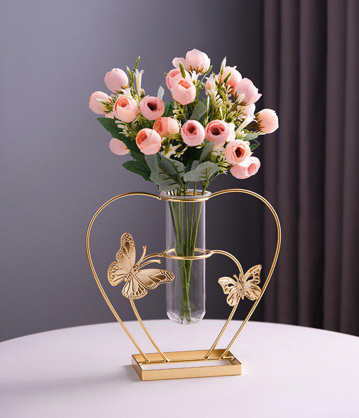 Ваза металлическая со стеклянной колбой в форме сердца для цветов и стильного декора Золотистый Ваза металлическая со стеклянной колбой в форме сердца для цветов и стильного декора Золотистый