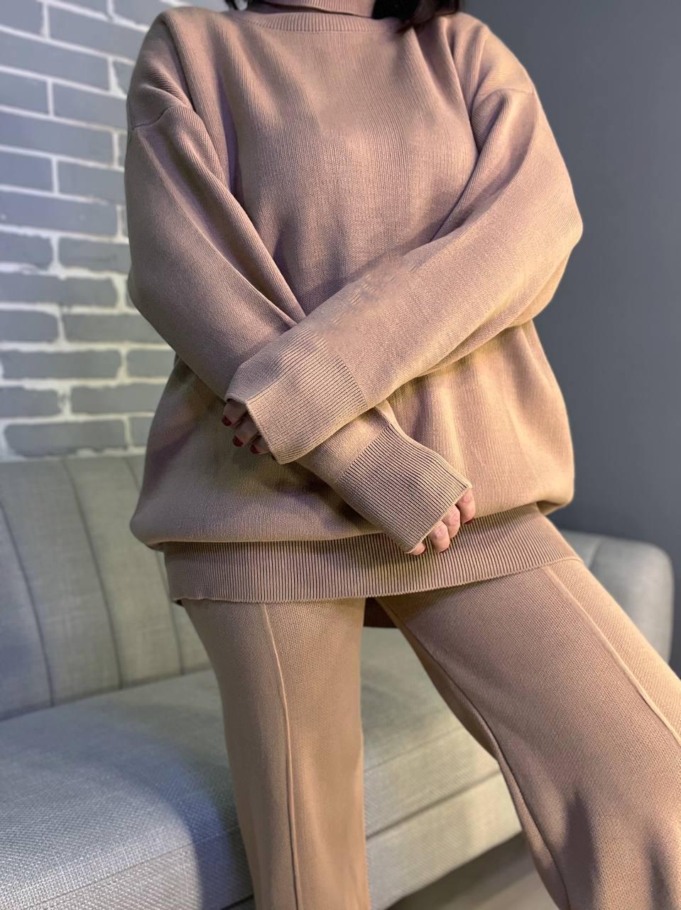 Костюм жіночий MY FASHION 202401-101 брюки зі стрілкою шнурок та светр OS Карамель (888) - фото 2 Костюм жіночий MY FASHION 202401-101 брюки зі стрілкою шнурок та светр OS Карамель (888) - фото 2