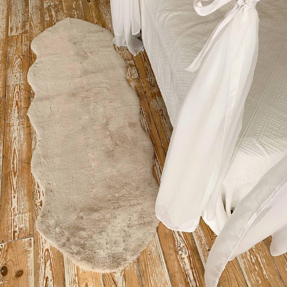 Коврик из искусственного меха кролика (8108319)