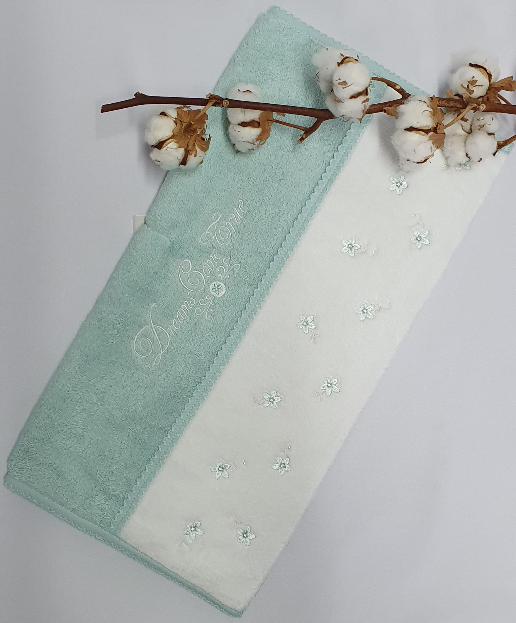 Полотенце Maison D'or Lavoine Flowers 50x100 Glass Blue (03MD33BF15) - фото 1 Полотенце Maison D'or Lavoine Flowers 50x100 Glass Blue (03MD33BF15) - фото 1