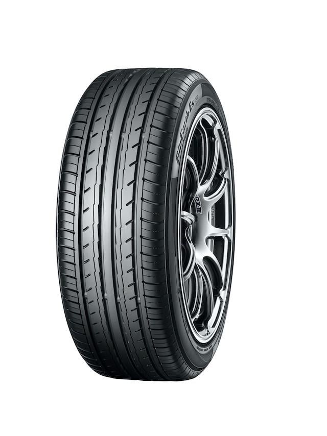 Шина YOKOHAMA BluEarth-Es ES32 235/40R18 95W лето