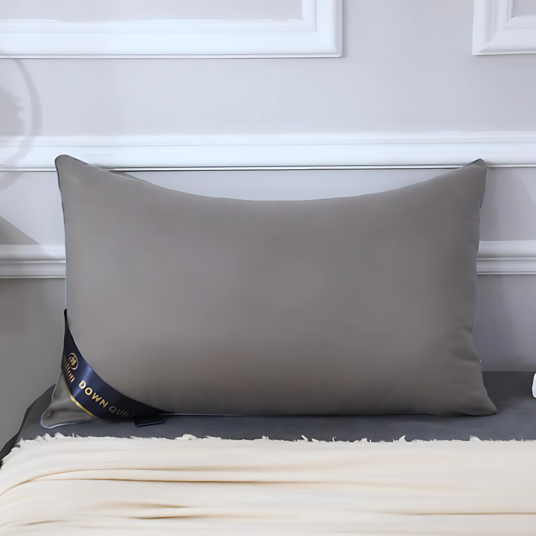 Подушка гипоаллергенная Hilton для дома и гостиниц 800 г 100% полиэстер 74х48 см Серый