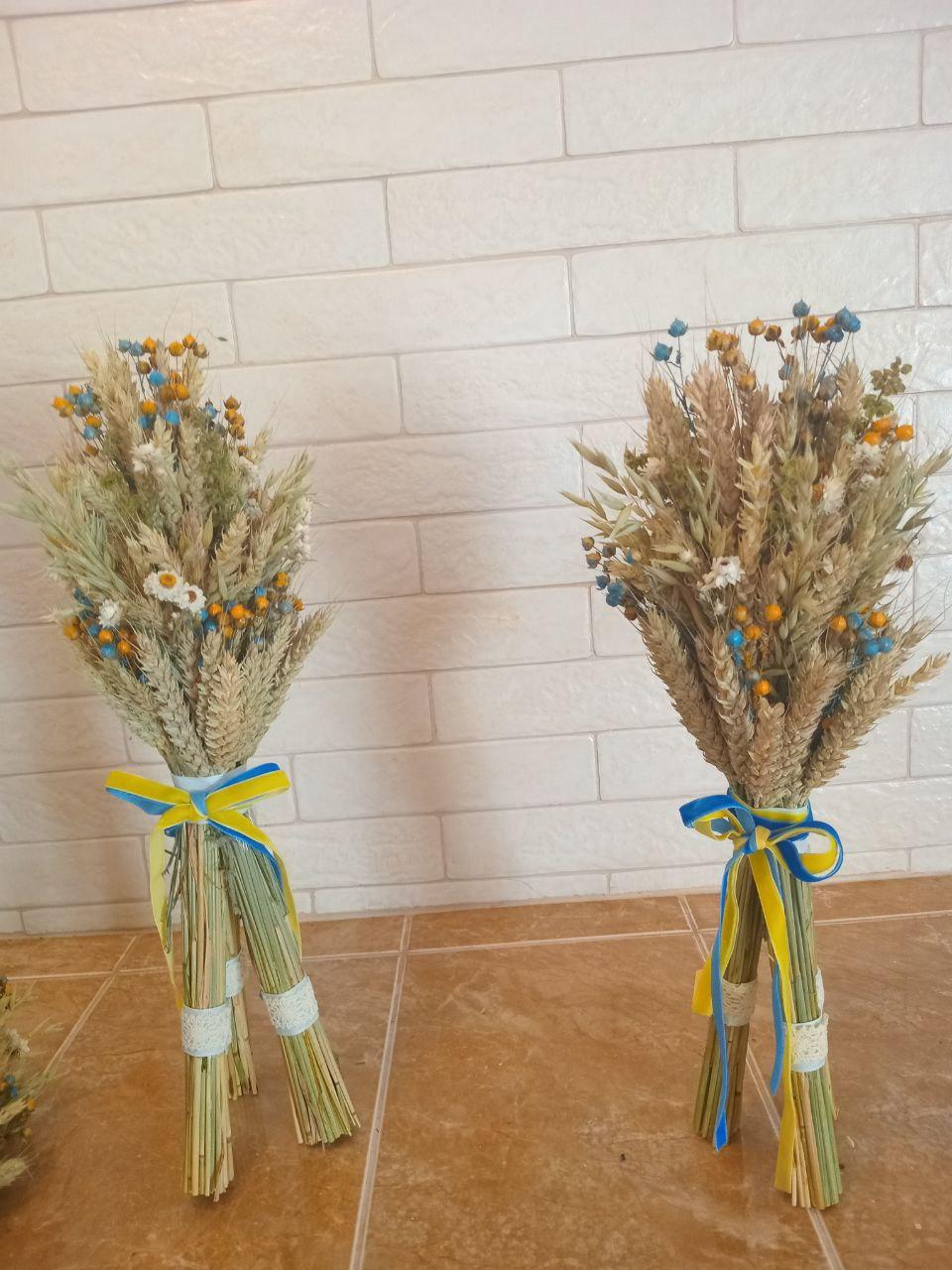 Дідух різдвяний з колосcя пшениці/льону та вівса на трьох ніжках 40-45 см з українською стрічкою (2814652889) - фото 7 Дідух різдвяний з колосcя пшениці/льону та вівса на трьох ніжках 40-45 см з українською стрічкою (2814652889) - фото 7