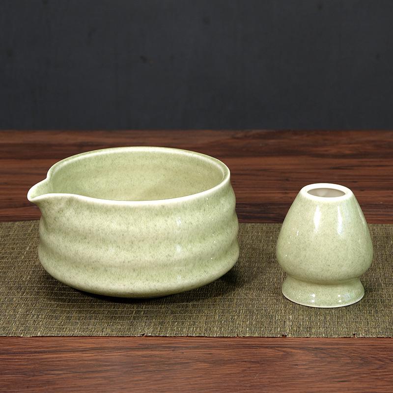 Комплект чаша Чаван/Тяван с носиком керамическая для чая матча с подставкой Кусенаоши венчика часен Фисташковый (KC20PH) - фото 1 Комплект чаша Чаван/Тяван с носиком керамическая для чая матча с подставкой Кусенаоши венчика часен Фисташковый (KC20PH) - фото 1