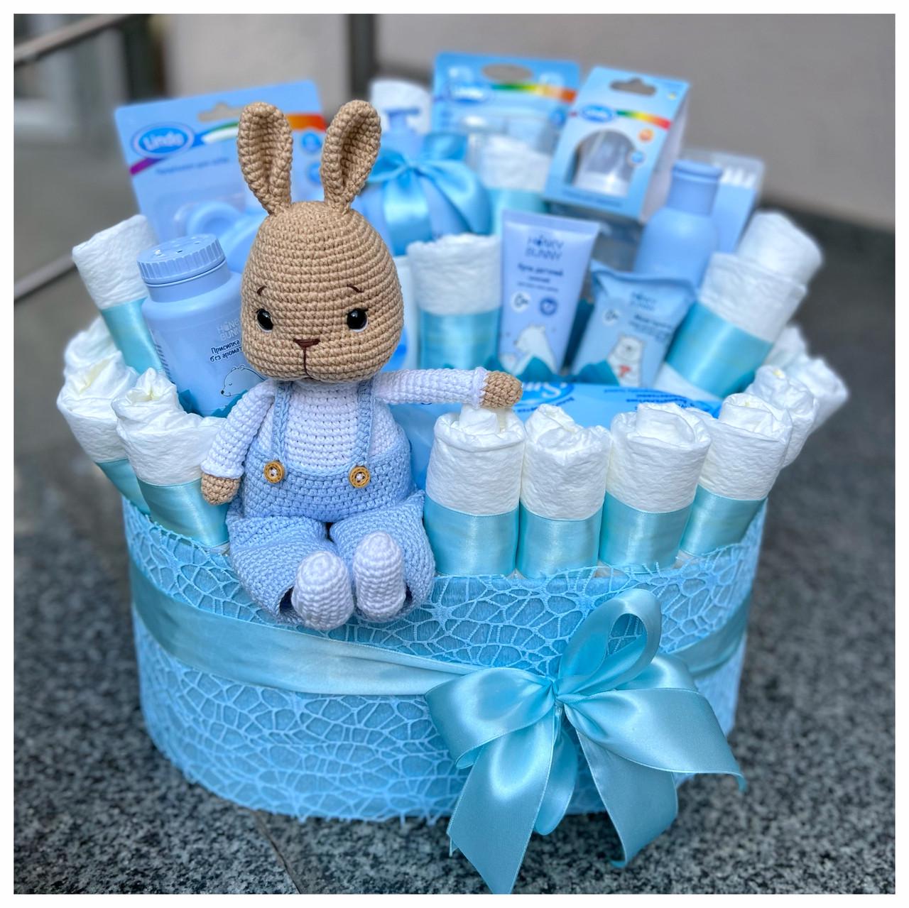 Букет з памперсів та дитячої косметики на виписку в пологовий Блакитний (1963545056)