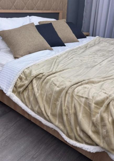 Плед двосторонній Рельєфні полоски штучна овчина 155х200 см Пісочний/Білий (87-073) - фото 4 Плед двосторонній Рельєфні полоски штучна овчина 155х200 см Пісочний/Білий (87-073) - фото 4