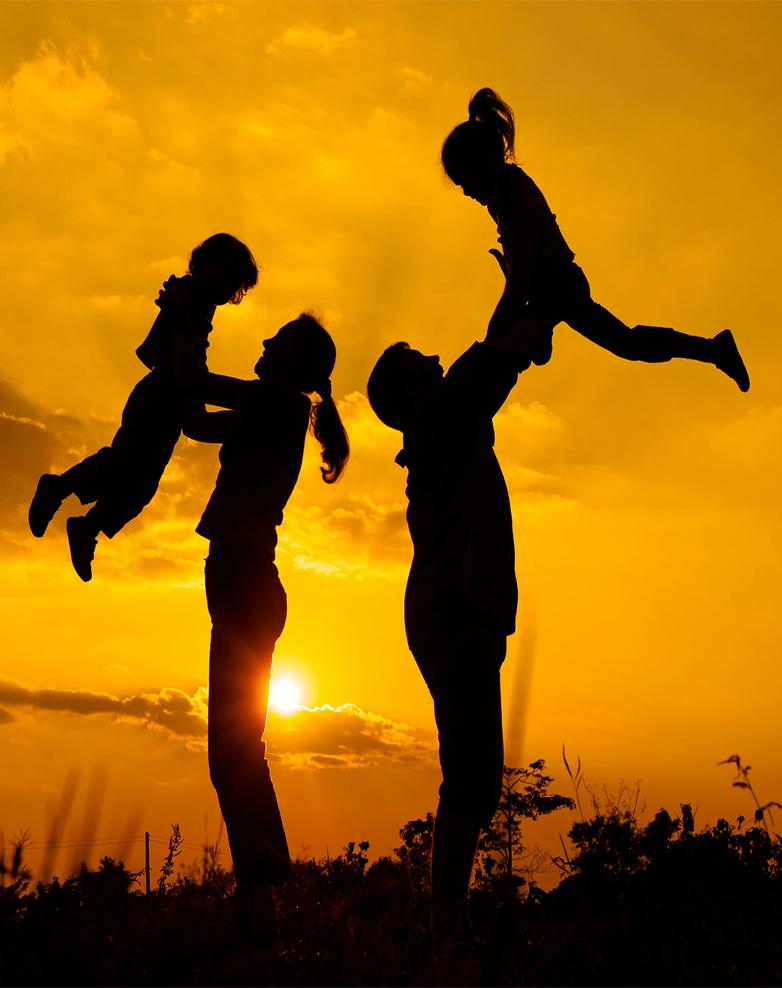 Алмазная мозаика Strateg Семья на закате 50x40 см (20502)