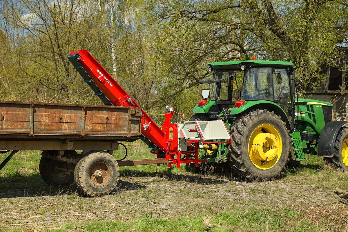Подрібнювач гілок Arpal на дрова до трактора (АМ-120ТР-К) - фото 14 Подрібнювач гілок Arpal на дрова до трактора (АМ-120ТР-К) - фото 14