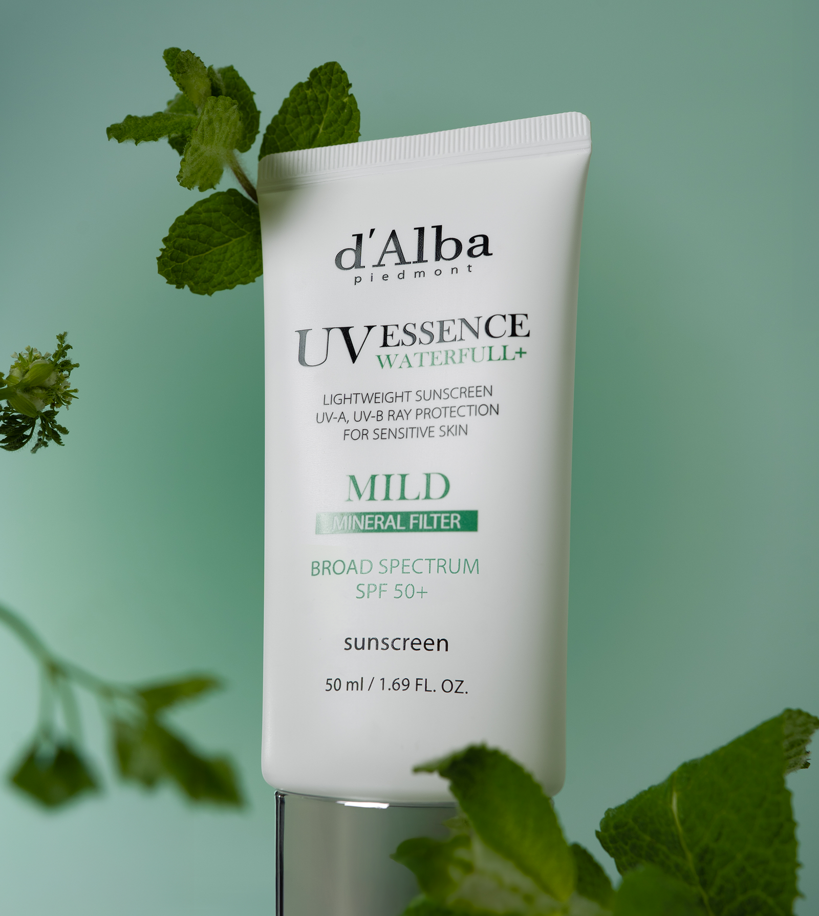 Крем солнцезащитный d'Alba Waterfull Mild Sunscreen SPF 50+PA+++ 50 мл - фото 3