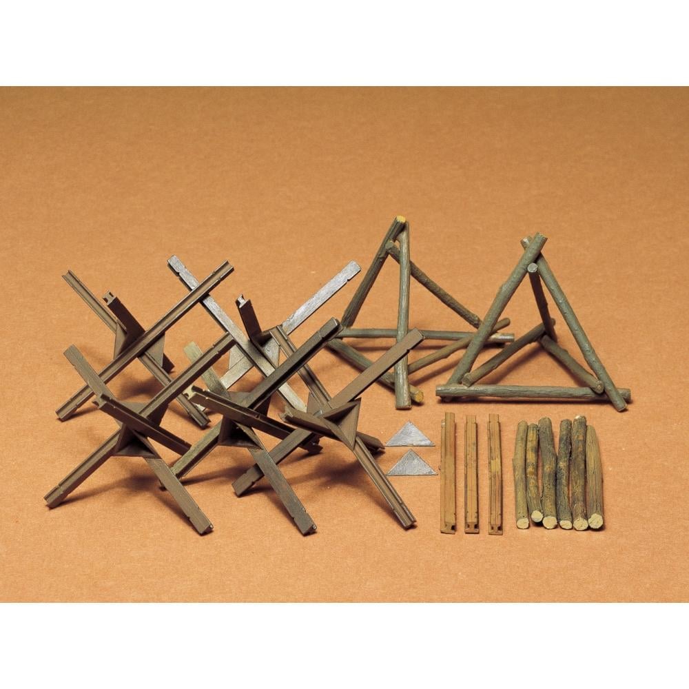 Сборная модель Tamiya набор противотанковых заграждений 1:35 Barricade