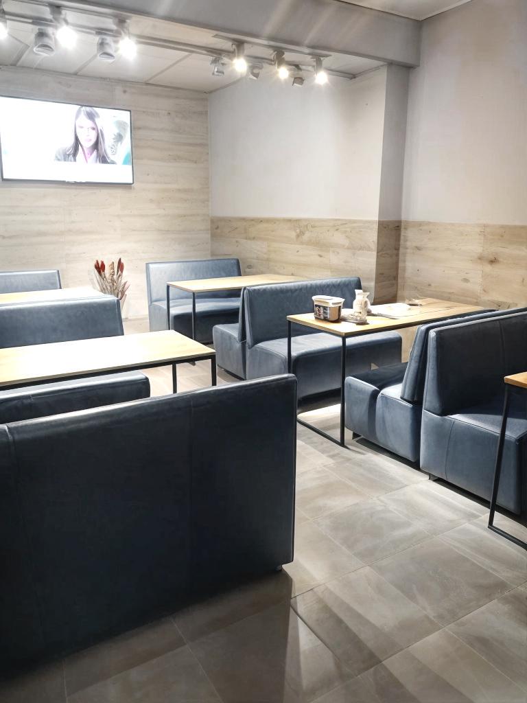 Диван для кафе Tobi Sho Прайм з високою спинкою без підлокітників 1000x630x850 мм шкірозамінник Сірий (2233) - фото 4 Диван для кафе Tobi Sho Прайм з високою спинкою без підлокітників 1000x630x850 мм шкірозамінник Сірий (2233) - фото 4