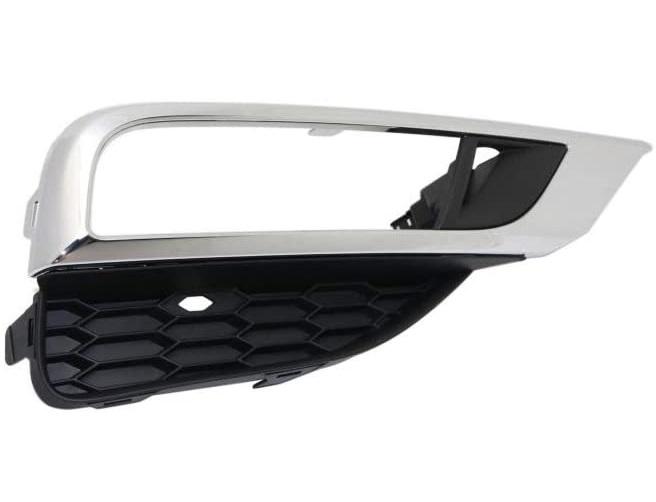 Решетка бампера AVTM Honda CR-V 15-17 правая с отверстием под противотуманки с молдингом (3028 914)